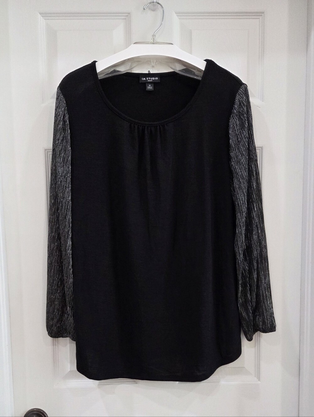 I.N  Studio Woman Black Tunic With Shimmer Sleeves Size 1X